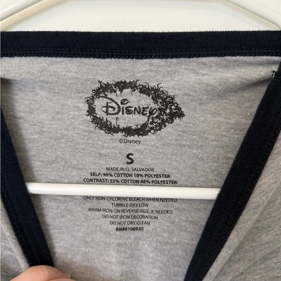 Classic Disney Mickey Mouse T-Shirt - Picture 2 of 3